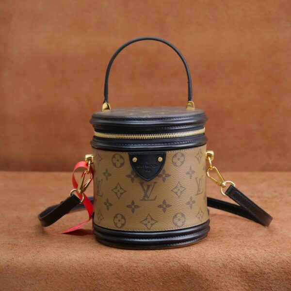 Louis Vuitton-Inspired M43986 Petit Noé Bucket Bag
